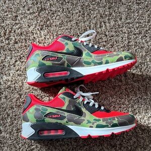 Nike Air Max 90 SP
Reverse Duck Camo size 15, like new with box, worn twice